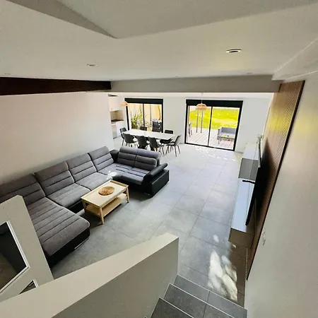 Holiday home Maison Avec 3 Chambres, Paris Centre 20min, Orly 20min, 35min